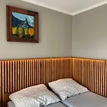 Ośrodek Wczasowo - Wypoczynkowy Na Równi Pensión 3*